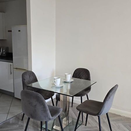 Luxury Green 1 Bed City Centre Apartment Close To Mailbox,Bullring, Broad Street For Leisure And Families Birmingham Kültér fotó